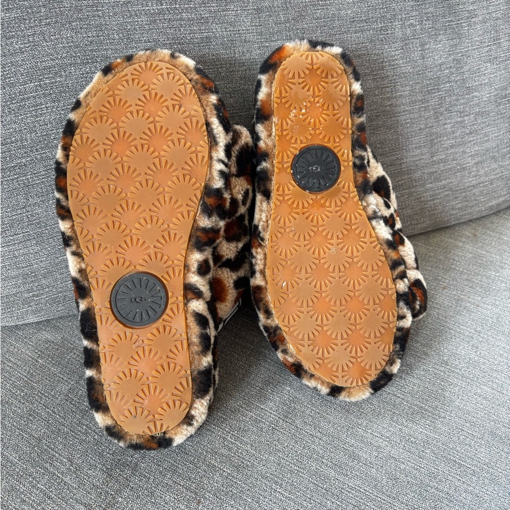 UGG Leopard Fuzz Slide Sandals - Brown/Black/Cream - Picture 8 of 9